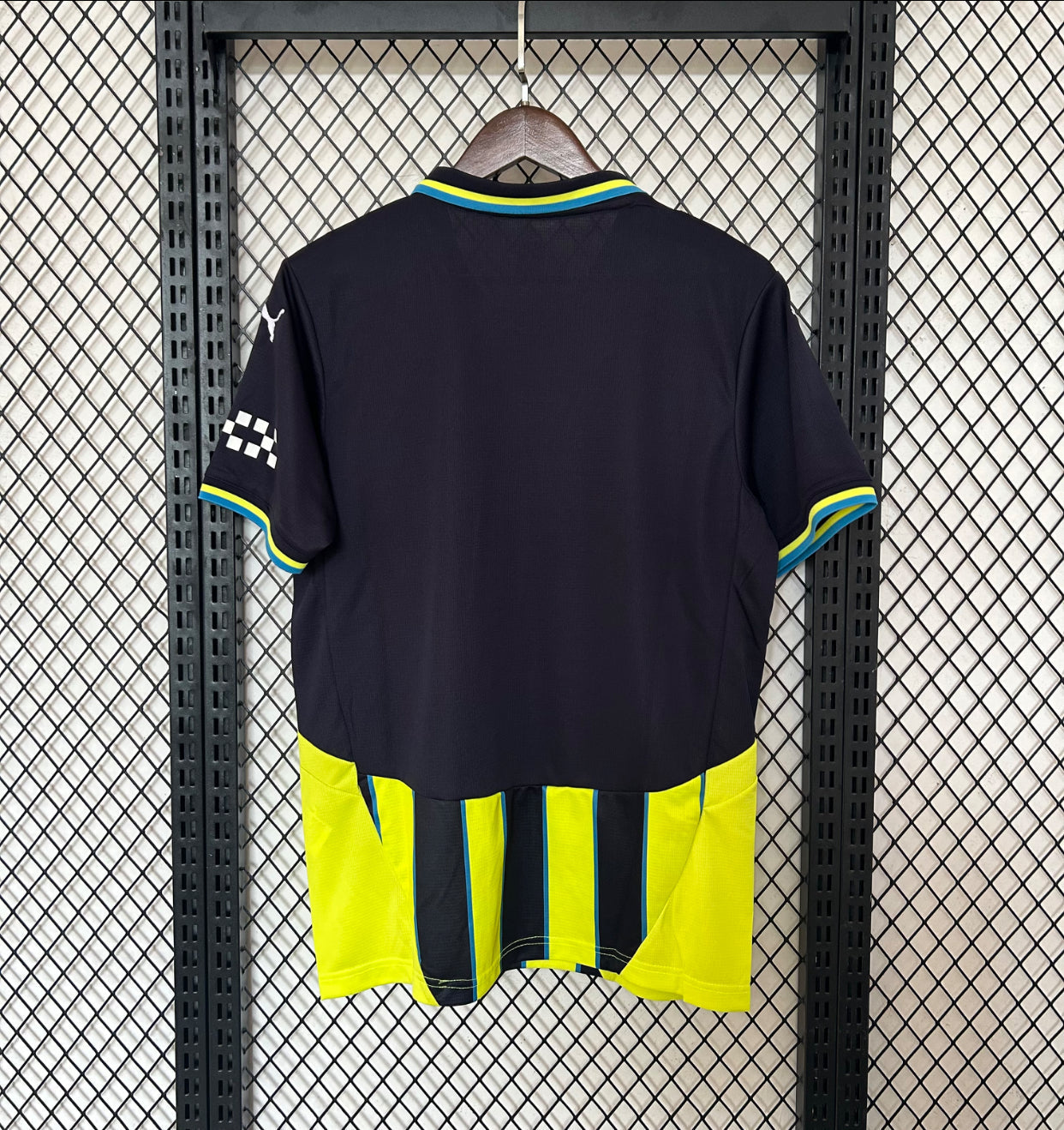 2024/25 Manchester City Away kit