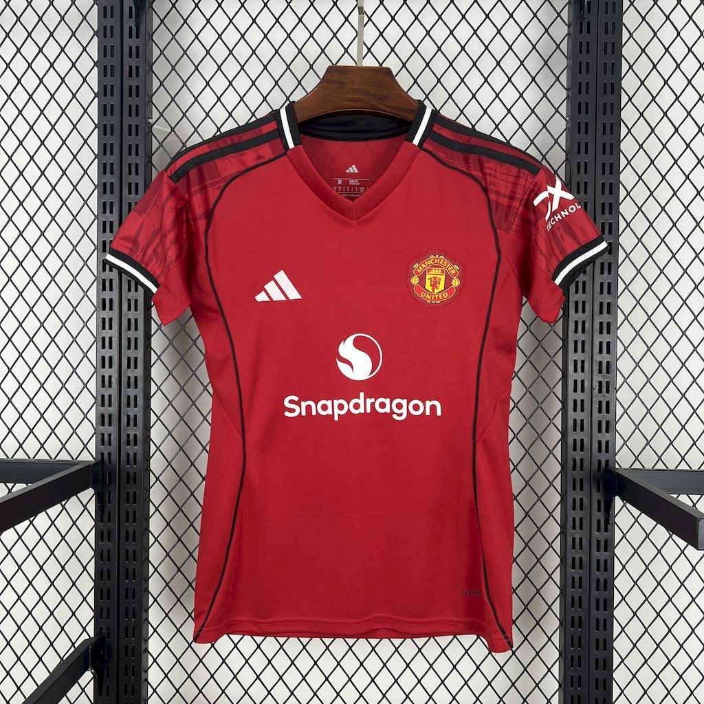 Manchester United 2025/26 Home Womens Jersey