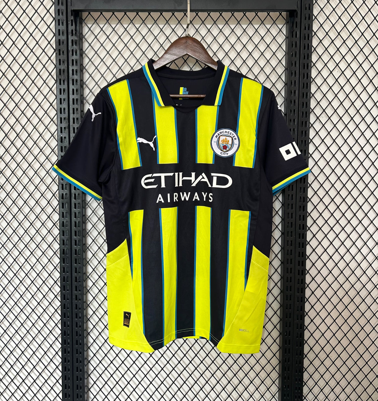 2024/25 Manchester City Away kit