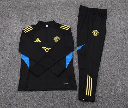 Manchester United 2025/26 Tracksuit Set